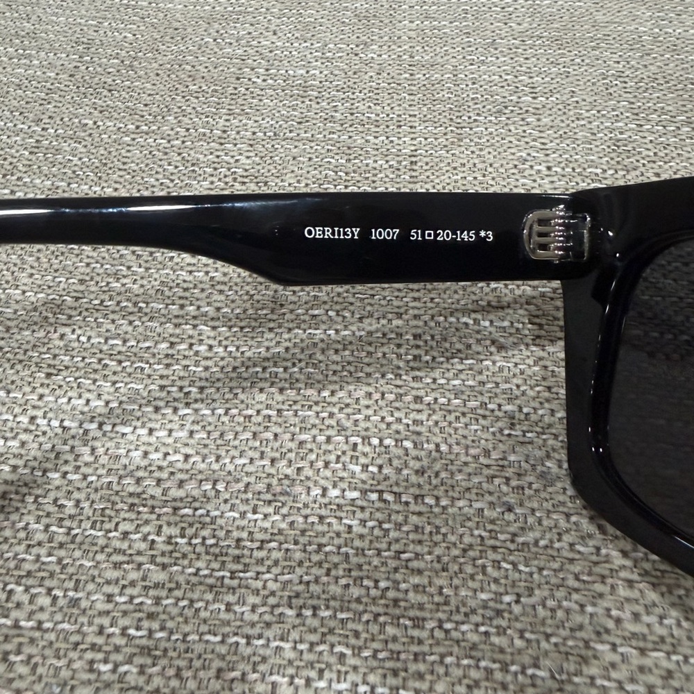 Off-White Black sunglasses - Picture 3 of 6